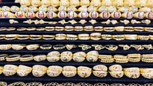 ทองคำ ในไทยวันนี้ปิดพุ่งขึ้น +400 บาท ดันทองแท่งขาย 66,250 บาท รูปพรรณ 67,050 บาท ตามทิศทางราคาทองคำโลกพุ่ง สวนทางบาทแข็ง