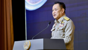 นายก ฯ ยันไทยปกป้องอธิปไตย ปฏิบัติหน้าที่ด้วยความรอบคอบ ตามกฎการใช้กำลัง ยึดหลักมนุษยธรรมในการปกป้องปชช. ย้ำไทยไม่ใช่ฝ่ายเริ่ม พร้อมปฏิบัติการทางทหารทุกมาตรการ