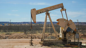 น้ำมันดิบโลก ปิดสูงสุดใน 2 สัปดาห์ เข้าใกล้ 64 ดอลลาร์ ลุ้นสหรัฐลดดอกเบี้ยสัปดาห์หน้า ถกแผนสันติภาพรัสเซีย-ยูเครนไม่คืบหน้า ราคาน้ำมันในไทยทรงตัววันที่ 46 ต่อเนื่อง