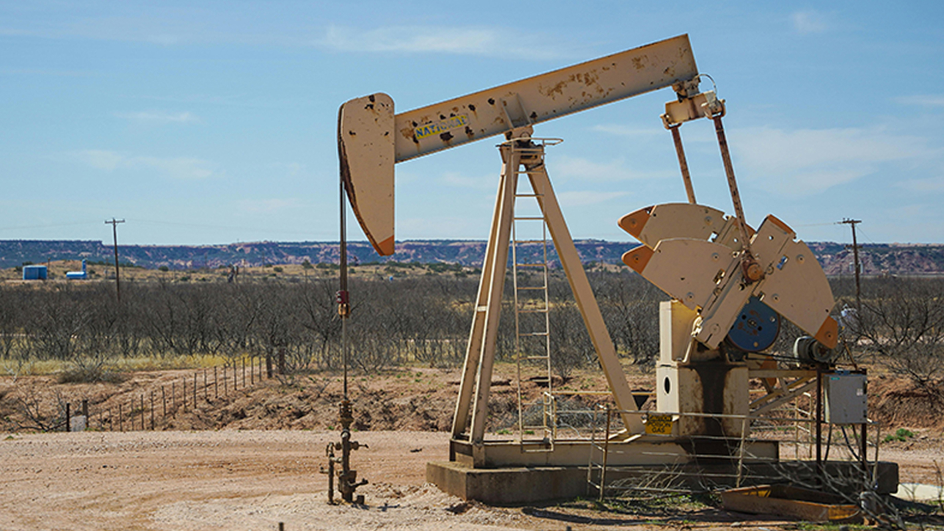 น้ำมันดิบโลก ปิดสูงสุดใน 2 สัปดาห์ เข้าใกล้ 64 ดอลลาร์ ลุ้นสหรัฐลดดอกเบี้ยสัปดาห์หน้า ถกแผนสันติภาพรัสเซีย-ยูเครนไม่คืบหน้า ราคาน้ำมันในไทยทรงตัววันที่ 46 ต่อเนื่อง