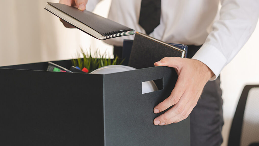 คนไทยสะท้อนปี 68 เป็นปีที่แย่และถดถอย วิจัยอิปซอสเผยเกือบ 30% ห่วงจะ ตกงาน ใน 6 เดือนหน้า มีเกินครึ่งไม่มั่นใจซื้อบ้าน และรถยนต์ สะเทือนถึงรู้สึกไม่ดีจะซื้อของใช้ในบ้านเพิ่มขึ้น