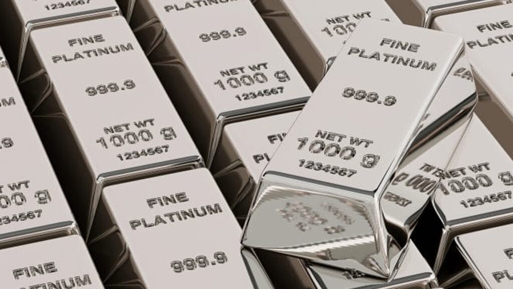 แรงถล่มขายหนักฉุด โลหะ แพลตตินั่ม ทรุดเกือบ 400 ดอลลาร์ หายกว่า 14% เก็งกำไรแตกจากราคาแพงสุดในรอบเกือบ 40 ปี ต้นปี 68 ราคาดีดแรงกว่า 150% ซัพพลายตึงตัวสูง สหรัฐจ่อขึ้นภาษีนำเข้าแพลตตินั่ม