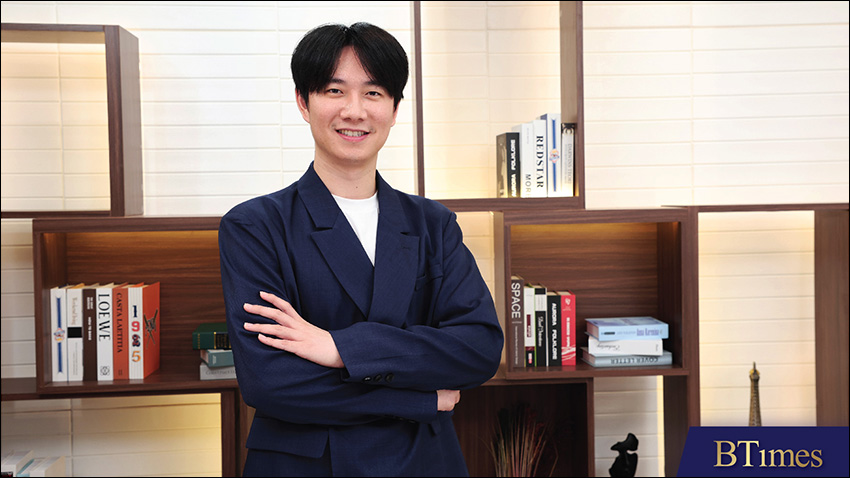 คุณภาณุวัชร วัฒนกิจรุ่งโรจน์ - กรรมการบริหาร บริษัท วรรณวนัชเบเกอรี่ จำกัด