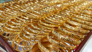 ทองคำไทย วันนี้ปิดจบวันพุ่งทะยาน +1,350 บาท หนุนทองแท่งขาย 77,700 รูปพรรณ 78,500 บาท ปิดพุ่งทำสถิติสูงสุดครั้งใหม่ในประวัติศาสตร์