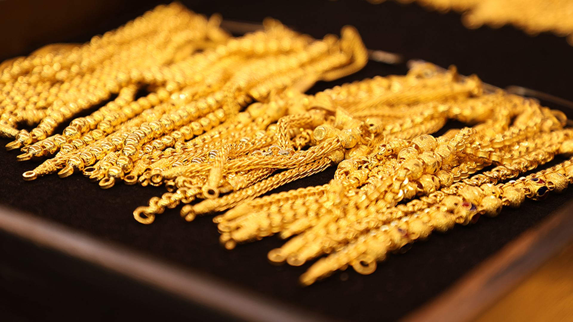 13 ม.ค. ทองคำไทย เปิดตลาด +250 ทองแท่ง 67,950 รูปพรรณ 68,750 สูงสุดเป็นประวัติศาสตร์ครั้งใหม่ จากต้นปีนี้ทองไทยขึ้น 3,000 (+4.6%)