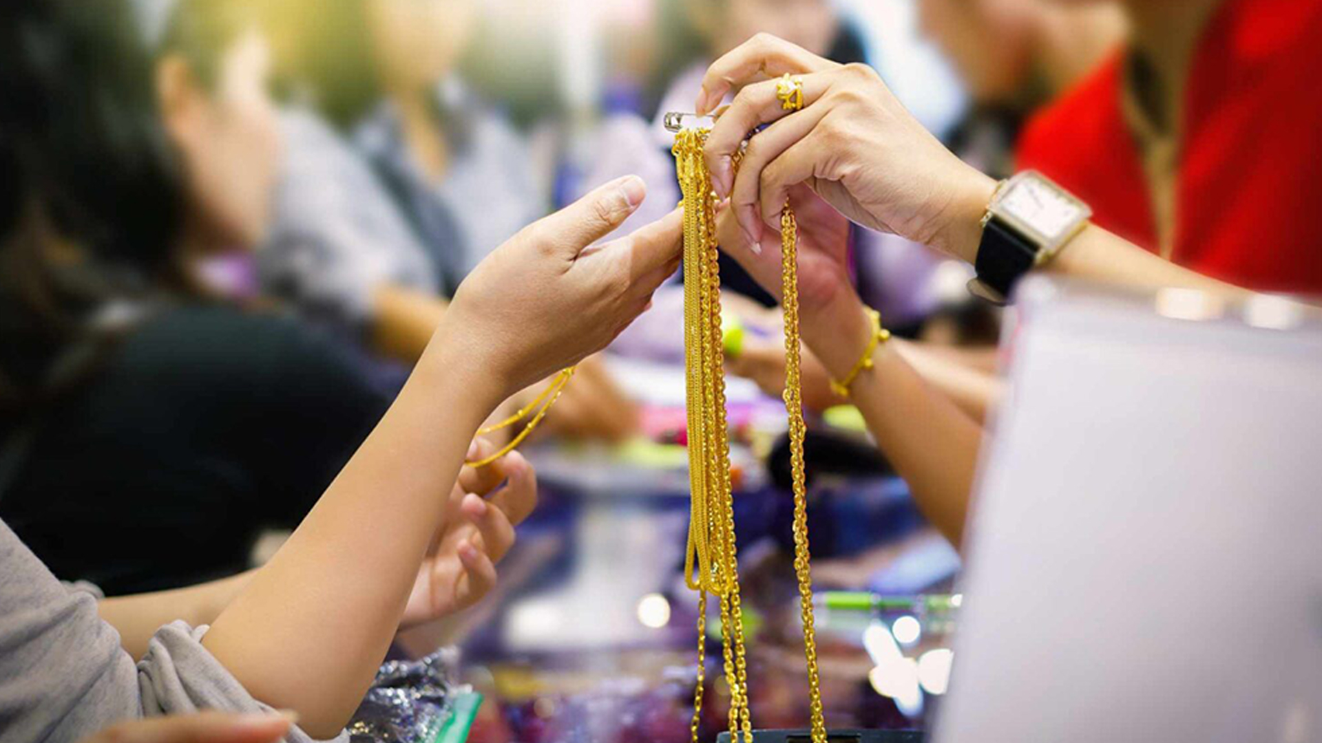 ตลาด ทองไทย ปิดทำนิวไฮสำเร็จครั้งแรกปี 69 แตะ 67,700 สูงสุดระหว่างนิวไฮถึง 67,750 ต้นปี 69 ราคาทองไทยขึ้นกว่า 4%