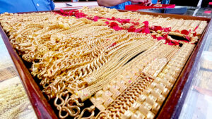 ตลาด ทองไทย เปิดรับวันเด็กสูงสุดใน 2 เดือนกว่า เปิดพุ่ง 450 ทองแท่ง 66,900 รูปพรรณ 67,700 ต้นปี 69 ราคาทองไทยขึ้น 3%