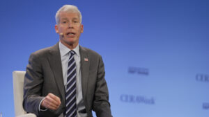 รัฐมนตรีพลังงาน สหรัฐ ลั่นอเมริกาจำเป็นต้องควบคุมการขายและรายได้ น้ำมัน ของ เวเนซุเอลา ตลอดกาล เพื่อฟื้น ศก.และอุตสาหกรรมน้ำมันเวเนซุเอลา 