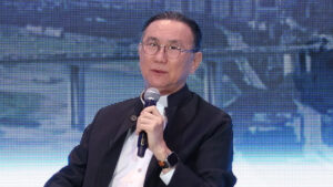 วิกรม กรมดิษฐ์ แนะรัฐเลิกอายเลียนแบบต่างชาติ ชูก๊อปปี้โมเดลโลกดึงทุนนอกเข้าไทย ก่อนไทยรั้งท้ายถาวร