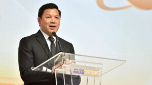 แบงก์ชาติ ชี้ ธุรกรรมร้าน ทองคำ รายใหญ่เฉลี่ยสูงถึง 5 ล้านล้านบาท เทรดทองคำต่อวันเฉลี่ย 6 หมื่นล้าน เคยสูงสุดถึง 2.5 แสนล้าน กระทบเงินยาท เร่งคุมเข้มธุรกรรม สกัดบาทแข็ง-ทุนเทา