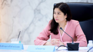 พาณิชย์ เผยค้าผ่านแดนปี 2568 สูงเป็นประวัติการณ์ กว่า 1.04 ล้านล้านบาท บวก 24.4% ดึงยอดรวมค้าชายแดนและผ่านแดนโต 6.7% ทะลุ 1.93 ล้านล้าน แม้มัปัญหาขัดแย้งชายแดน